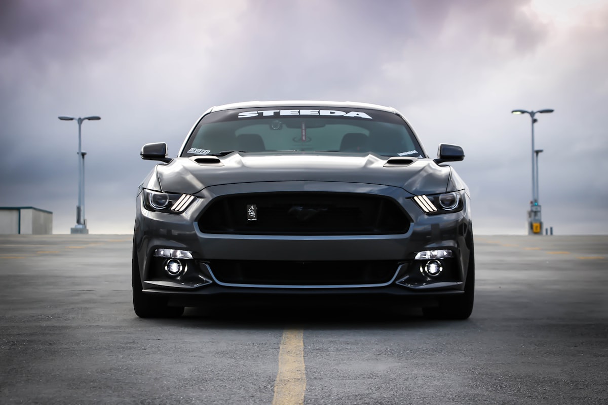 Mustang, F-100 ou Camaro: qual clássico americano valoriza mais no mercado brasileiro